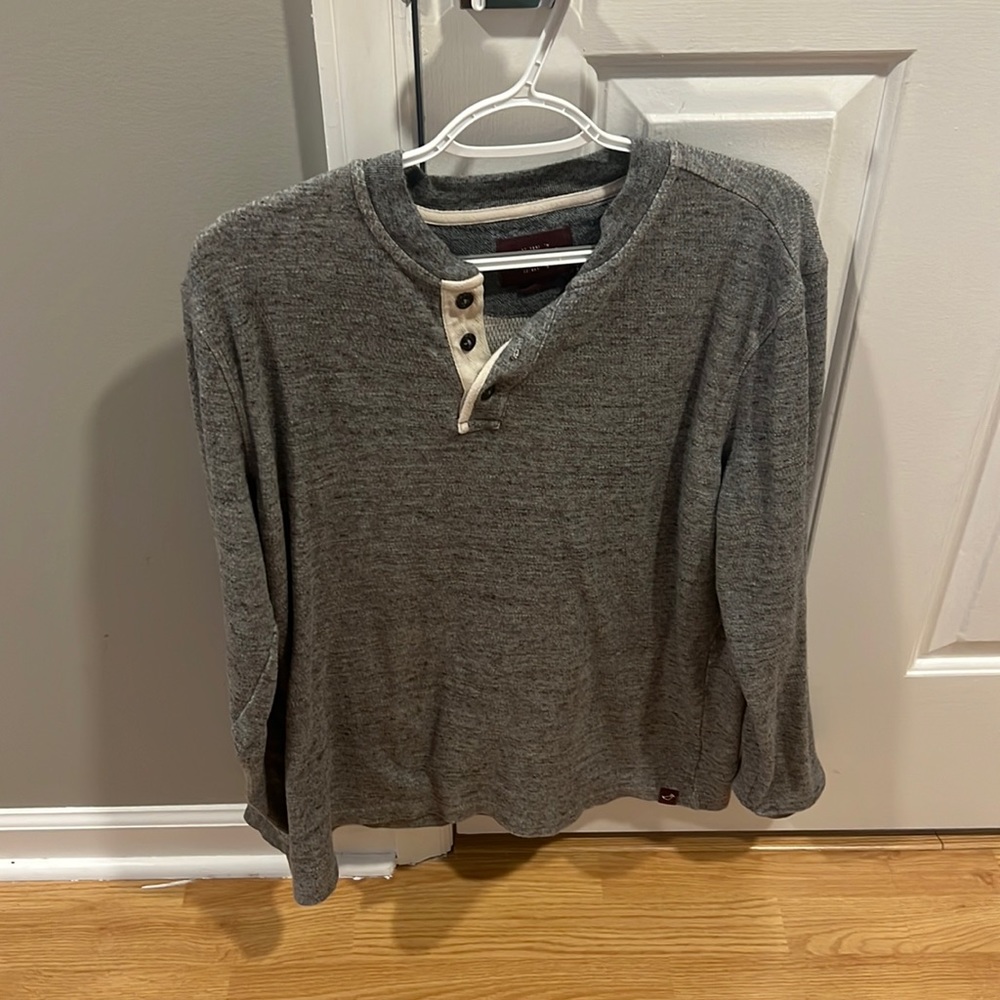 Light grey sweater